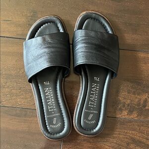 Italian Shoemakers Black Leather Slide Sandals